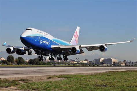 China Airlines Boeing 747 400 In Dreamliner Colours Credit