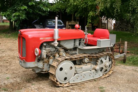 Les Tracteurs De Gilbert Massey Ferguson 44