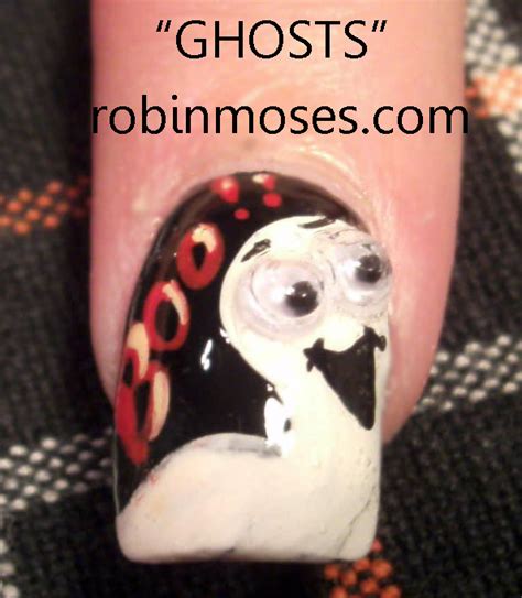 Robin Moses Nail Art Halloween Nail Art Cute Halloween Nails