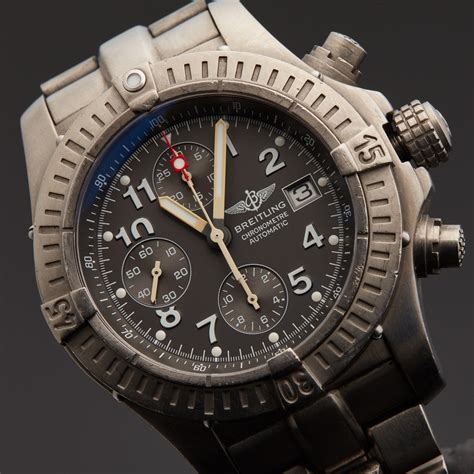 breitling avenger chronograph automatic e1336009 m506 pre owned exceptional timepieces