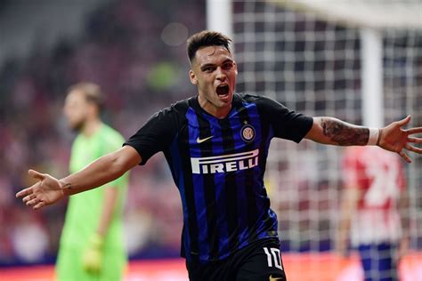 Lautaro martínez was born in bahía blanca, argentina, on 22 august 1997. Inter, incidente stradale per Lautaro Martinez: c'è un ferito
