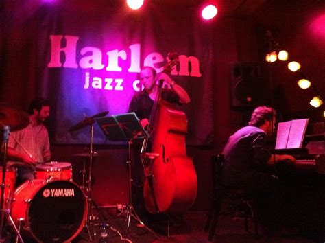 Sophisticated jazz club with lots of smoky ambiance. Jairo Ortega Quartet Imagenes: HARLEM JAZZ CLUB, BARCELONA ...