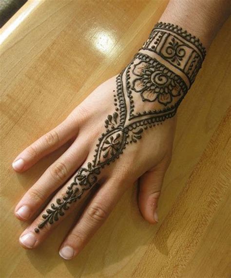 15 Simple Mehndi Designs And Ideas For Hands 2015 Hena