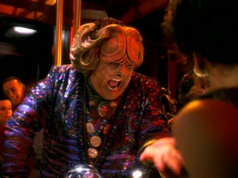 To Boldy Sew Star Trek Deep Space Nine S03e06 The Abandoned The
