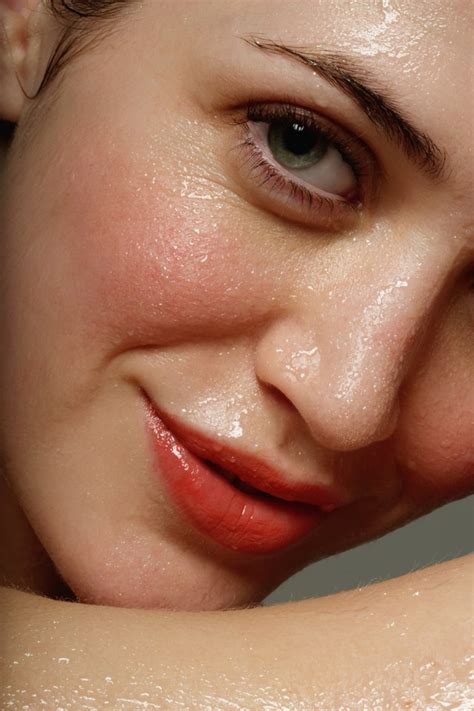 Or, is your nose and surrounding areas especially sensitive to the sun? Foods to Avoid with Rosacea | Livestrong.com