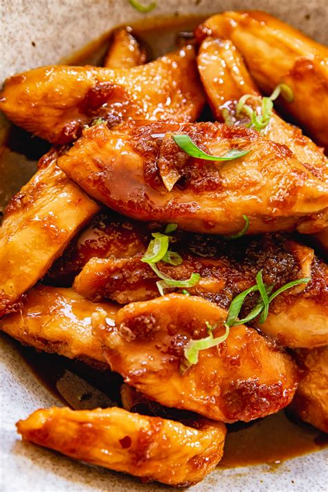 Add soy sauce, water, brown sugar, honey and bourbon into a volume measuring cup. Shoyu Chicken (Hawaiian Chicken Recipe) - Vikalinka