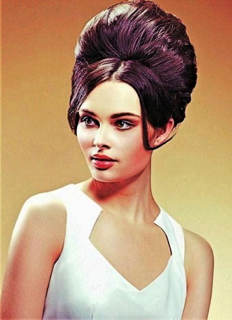 In the 1960′s big hair ruled, and this hairstyle audrey hepburn is wearing comes as no exception to that rule. Hairstyles 60s 70s