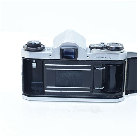 Pentax Asahi Sv 35mm Slr Camera W Takumar 55mm F18 Prime Lens