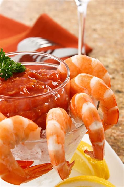 How to Make Shrimp Cocktail - Food Fanatic