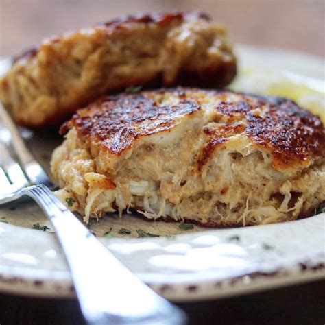 Easy Maryland Style Crab Cakes The 2 Spoons