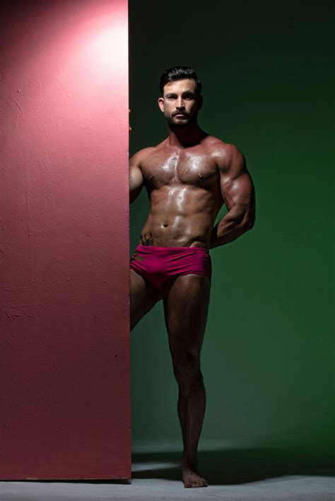 Musclebound Daddy Dude Javi Fons Might Make You Drool Nude Men Male