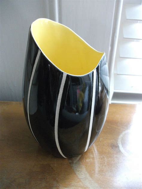 Vintage 1940s 1950s Hornsea Elegance Range Black White Yellow Vase