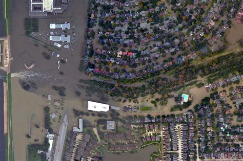 Harvey In These Two Houston Neighborhoods Flooding Went Beyond The