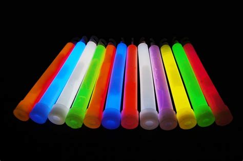 Directglow 25 Count 8 Color Assorted Jumbo 6 Inch Glow Sticks 12 Hour