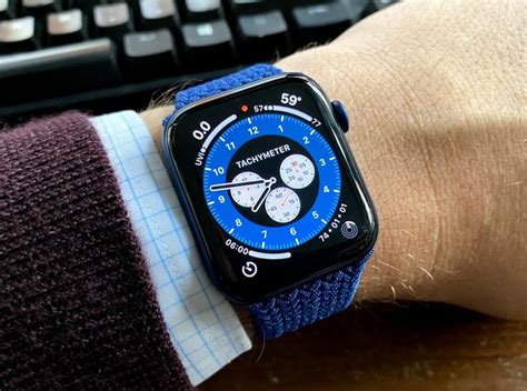 I wore it for 2 days and then the rest of the days it was just sitting on my dresser. Apple iWatch Series 6, Vilnius, Laisvalaikio daiktų nuoma ...