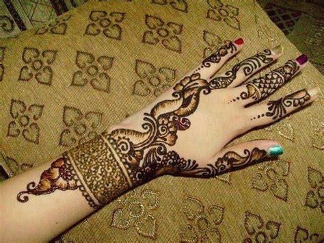 Eid Mehndi Designs For Hands