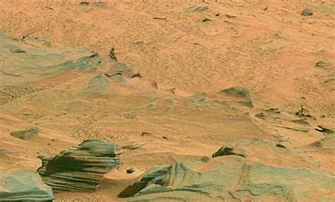Image Of Ghostly Woman Walking On Mars Seen In Latest Nasa Photo