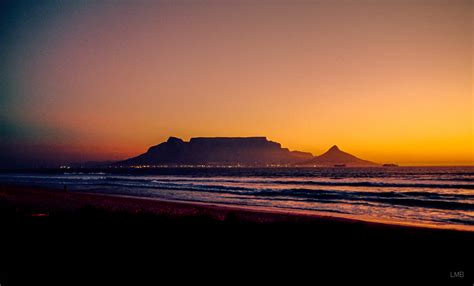 Der Tafelberg Vor Sonnenaufgang Foto And Bild World South Africa