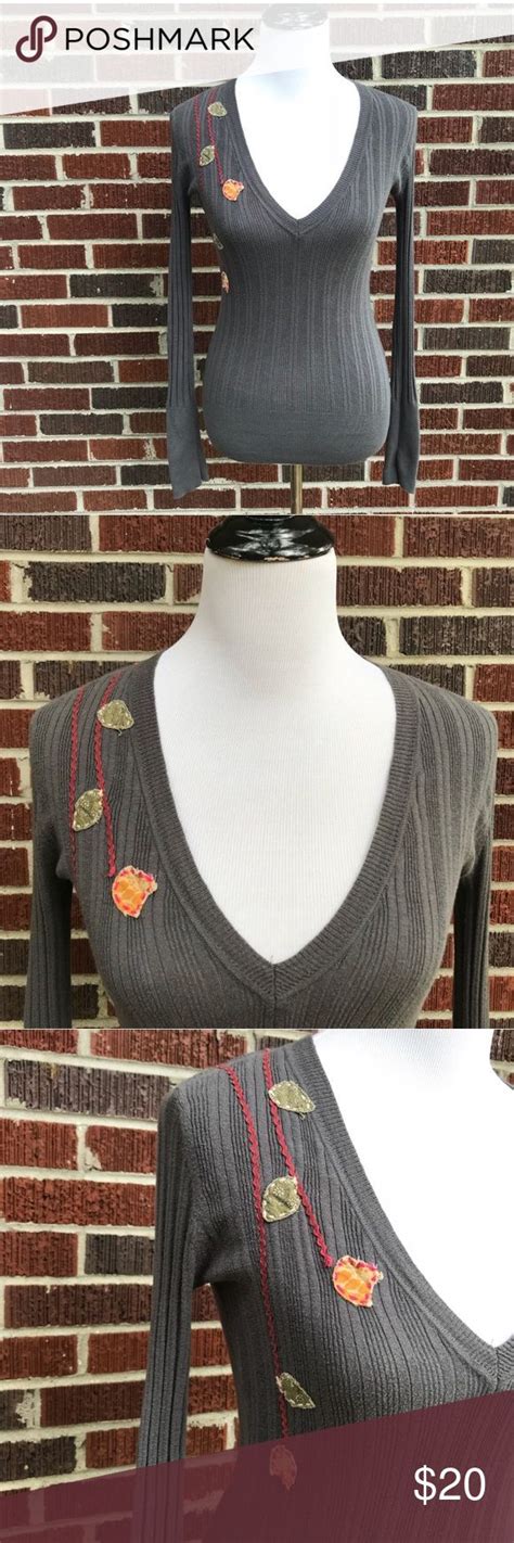 Nick And Mo Charcoal Gray Leaf Embroidered Top Sz M Clothes Design