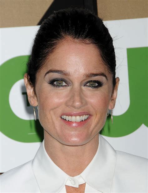 Robin Tunney Pictures 13 Images