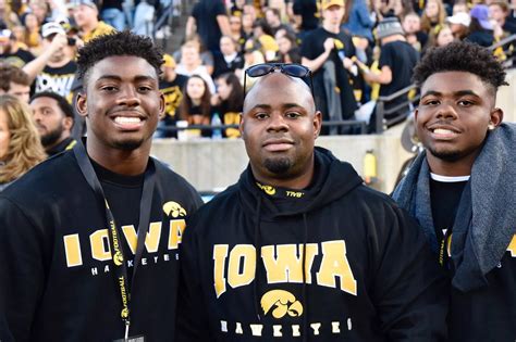 Iowa Football Recruiting: Hawkeye Commit Recap, Week of Sep. 17