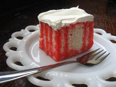 These birthday cake pudding shots will be at hit next time you are celebrating a birthday. Jello Cake Recipe - Genius Kitchen