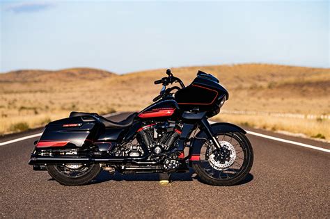 Reflex™ linked brembo™ brakes with standard abs. New 2021 Harley-Davidson CVO™ Road Glide® Black Hole ...