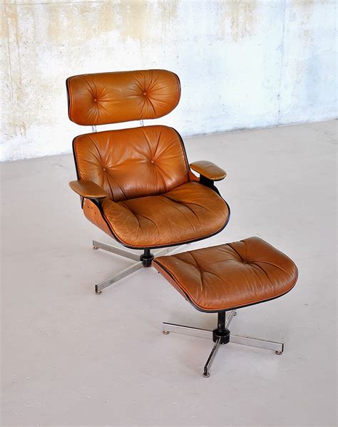 The lounge chair and ottoman have their origin in charles and ray's investigations into molding plywood and a desire to improve upon a familiar fixture in many living rooms: SELECT MODERN: Eames Leather Lounge Chair & Ottoman