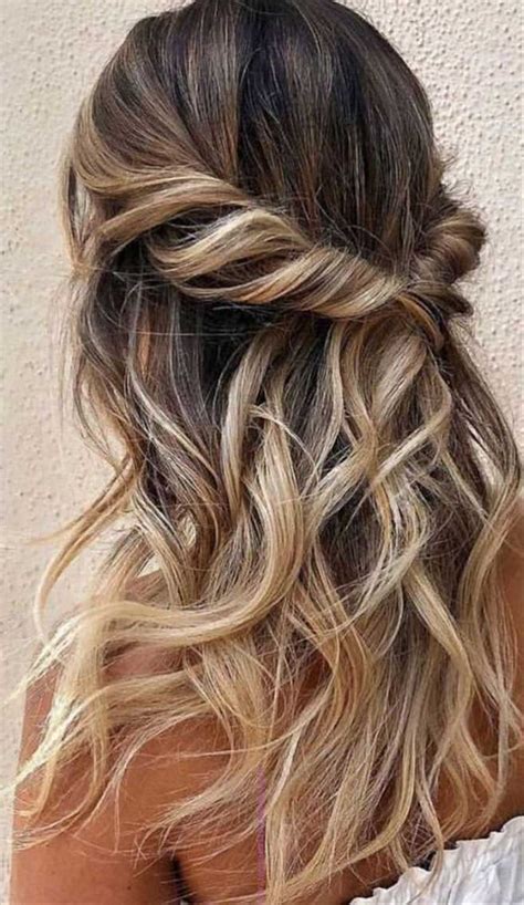 43 Gorgeous Half Up Half Down Hairstyles That Perfect For A Rustic