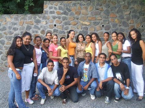 Photo de classe Bac pro commerce 2006-2008 de 2007, Lycée ...