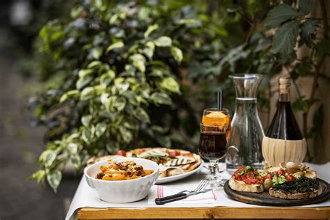 Food in italian translates to 'cibo', and the italians are really proud of their cibo. 10 Authentic Italian Foods to Try in Italy - AssistAnt ...