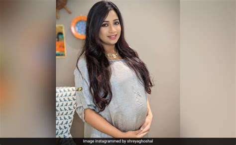 Pregnant Shreya Ghoshal Shares Gorgeous Pics From Her Maternity Diaries