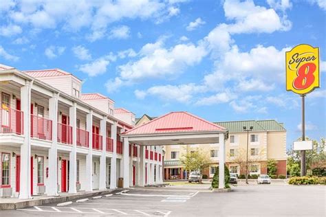 The super 8 is 20 minutes' drive from the foss state park. SUPER 8 BY WYNDHAM CLINTON $51 ($̶7̶6̶) - Updated 2021 ...