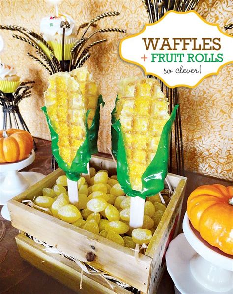 But how many thanksgivings have you attended that have had the exact same dessert offerings? Cute & Clever Thanksgiving Treat Table // Hostess with the ...