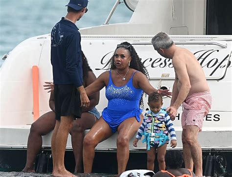 Pics Vivica A Fox 59 Lets It All Hang Out While Vacationing In Barbados