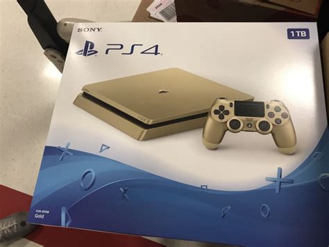 Multiple Leaks Seem To Confirm That A Gold Ps4 Slim Will Be Released