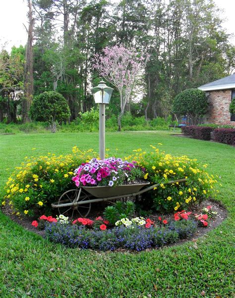 May 01, 2021 · these 10 creative driveway ideas will have the neighbors knocking for advice. Pin by Kierstin Anderson Bowser on To Everything There Is ...