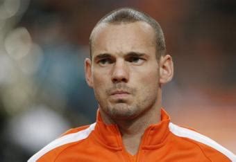 Wesley sneijder (born 9 june 1984) is a dutch professional footballer who plays for turkish club galatasaray and the netherlands national team as a midfielder. Wesley Sneijder: Bio, Height, Weight, Measurements - Celebrity Facts