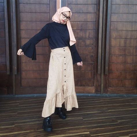 Tren Hijab 2019 Dengan Model Rok Kekinian Ala Selebgram Yang Stylish Semua Halaman Stylo