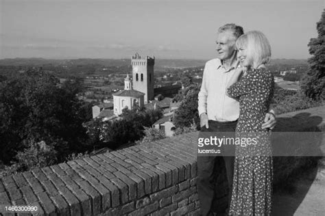 Mature Couples Vacation Black And White Photos And Premium High Res