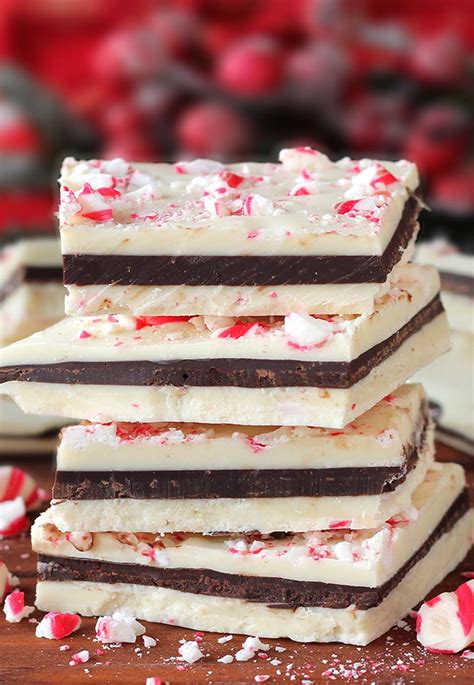 This will be a lighter addition to your christmas desserts! Easy Peppermint Bark - Sugar Apron
