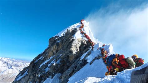 Nepal and china agree that mount everest is now 86 cm (33.9 inches) higher than had been previously officially calculated. The Viral Photo of Mount Everest: The Untold Accounts of ...