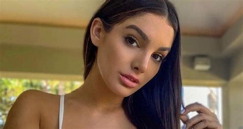 Lyna Perez Bio Age Instagram Net Worth 2020 Affair Height