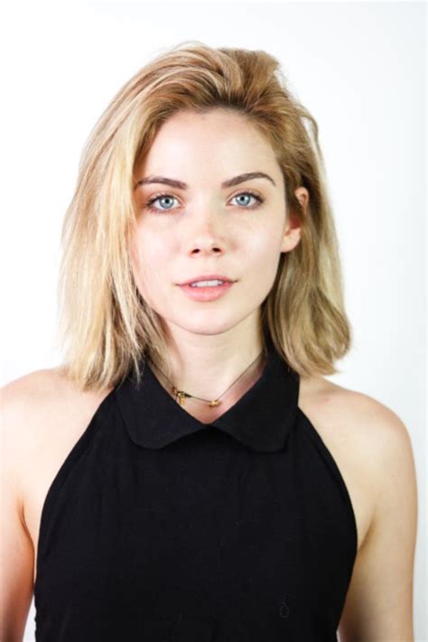 Pin By Gunilla Tullbom On Hair Grace Phipps Medium Scene Hair Short Scene Hair