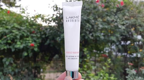Lakme Absolute Perfect Radiance Skin Lightening Day Cream With