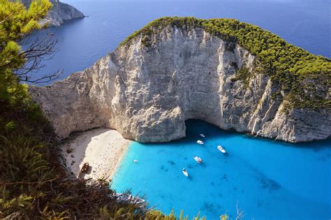 Verwijder selectie ionische eilanden * attica centraal griekenland centraal macedonie epirus kreta noord egeische eilanden peloponnesos thessalie west macedonie zuid egeische eilanden. De 5 mooiste eilanden in Griekenland - Click&Boat Blog