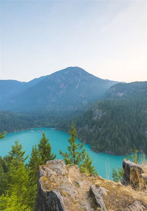 Island Lake Diablo Washington State Usa Stock Photos Free And Royalty