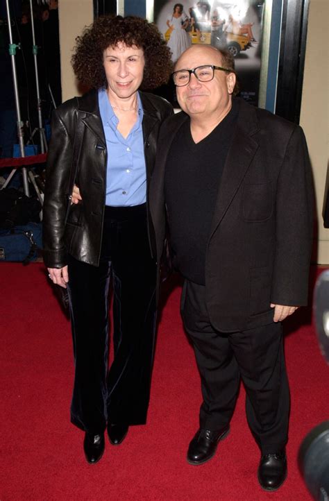 Danny Devito Height How Tall Is The Year Old American Actor Hood MWR