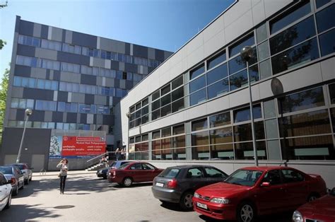 Opinie o uczelniach - Dolnośląska Szkoła Wyższa (DSW)