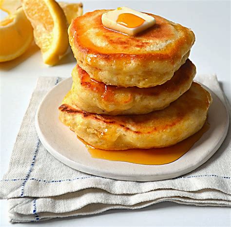 Sew French Fluffy Lemon Ricotta Pancakes